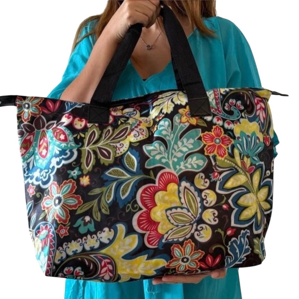 Bijoux Terner Beach and Pool Floral Tote Oversized Packable Travel Bag
